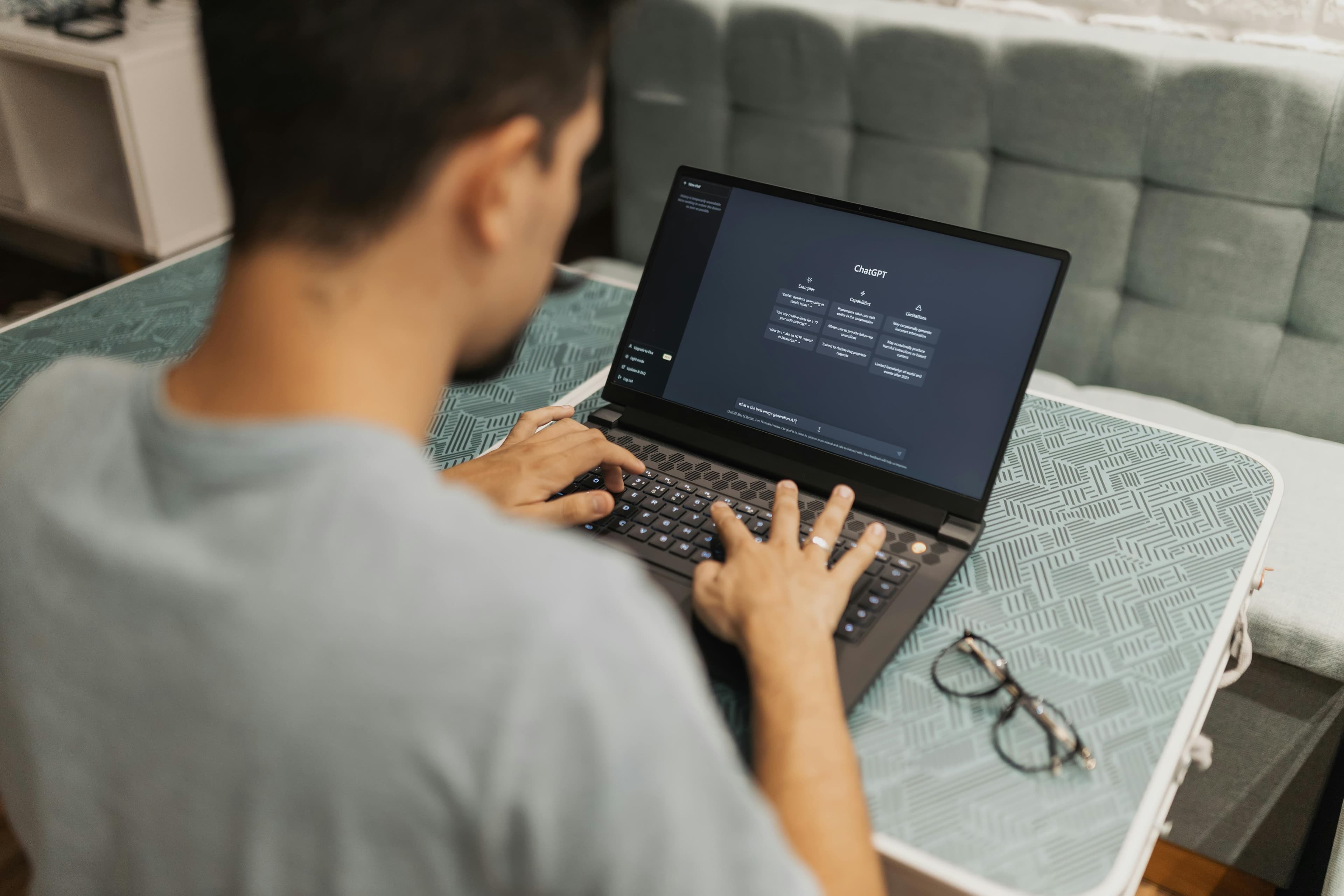 Como usar ChatGPT e IA para turbinar sua carreira (sem parecer preguiçoso)